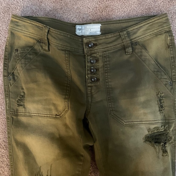 free people Mountaineer Destroyed Jeans . - Picture 11 of 11